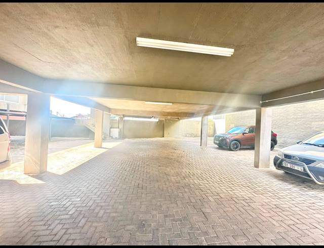 134M² OFFICE FOR SALE IN BENDOR